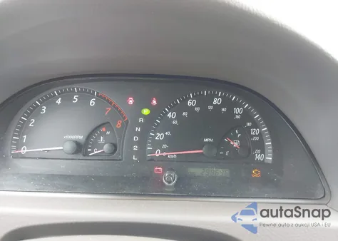 2003 Toyota Camry Le z USA, uszkodzony, nr VIN 4T1BE32K83U751432